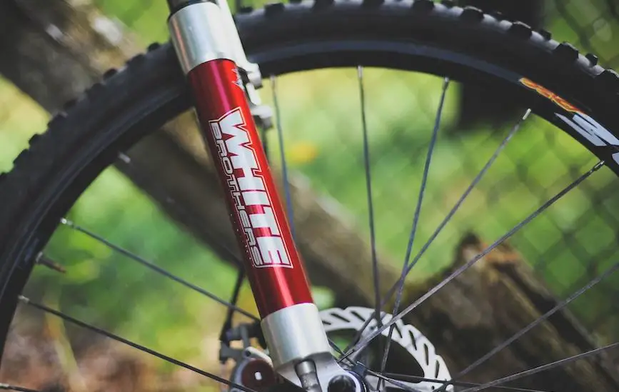 2.4 vs 2.6 MTB Tires: Which One Should You Choose?