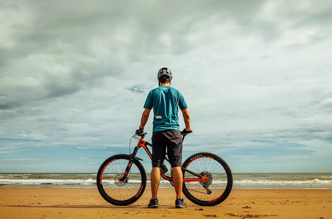 Can I Ride A Bike With A Torn Hip Labrum?
